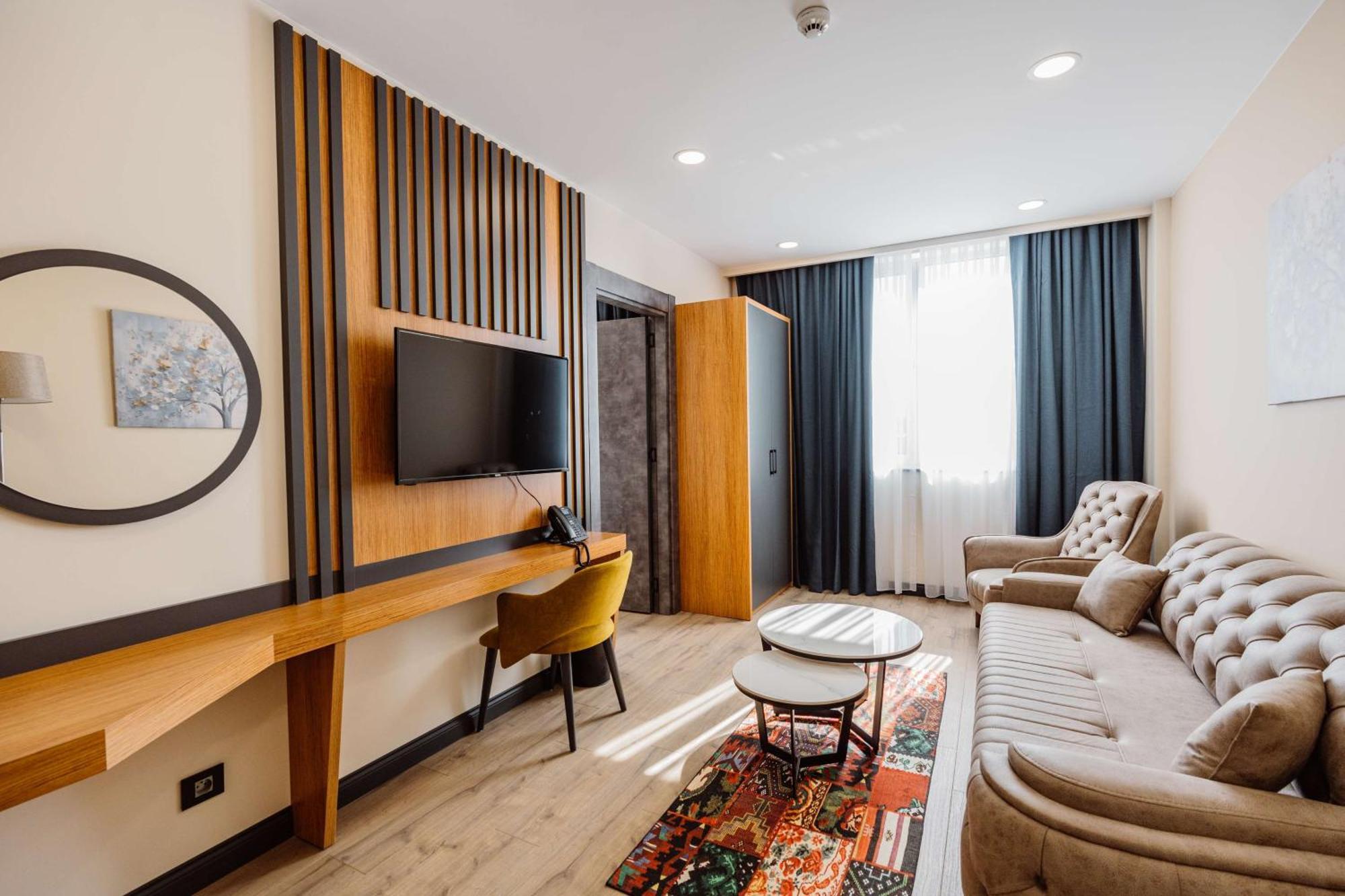 Best Western Plus Batoumi Extérieur photo