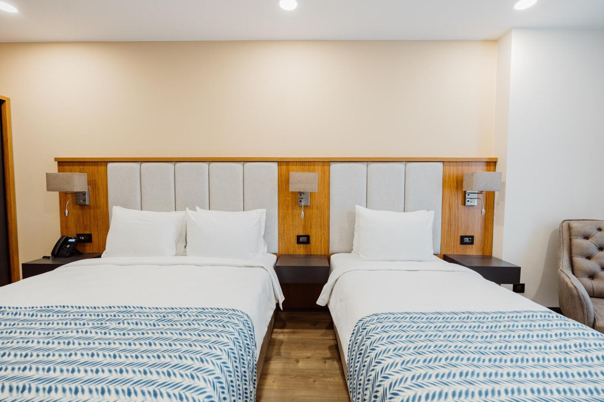 Best Western Plus Batoumi Extérieur photo